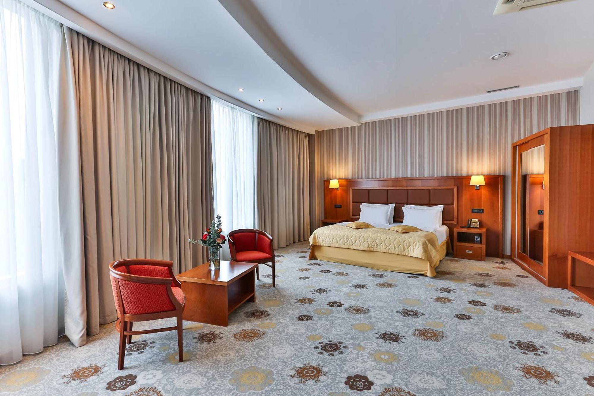 Kings Park Hotel Podgorica Exteriér fotografie