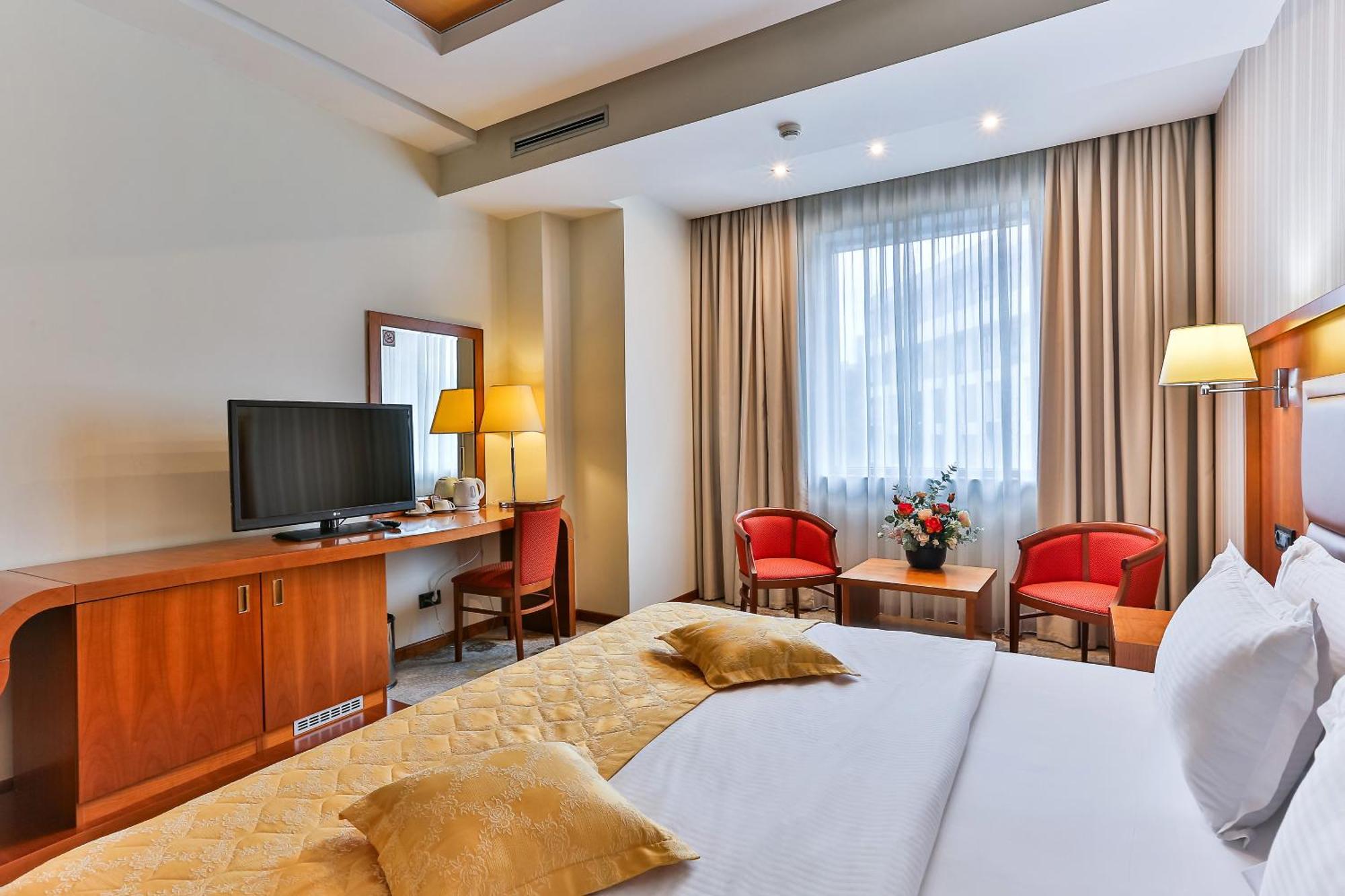 Kings Park Hotel Podgorica Exteriér fotografie