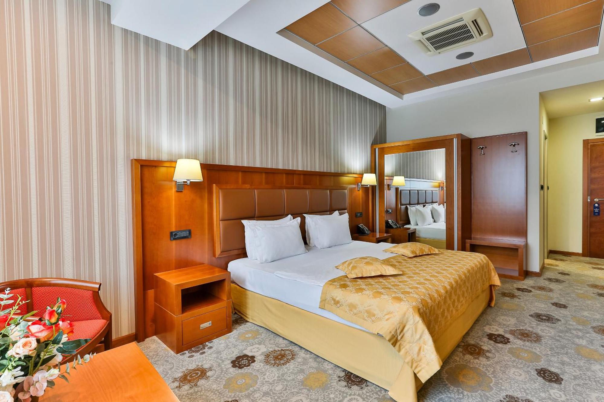 Kings Park Hotel Podgorica Exteriér fotografie