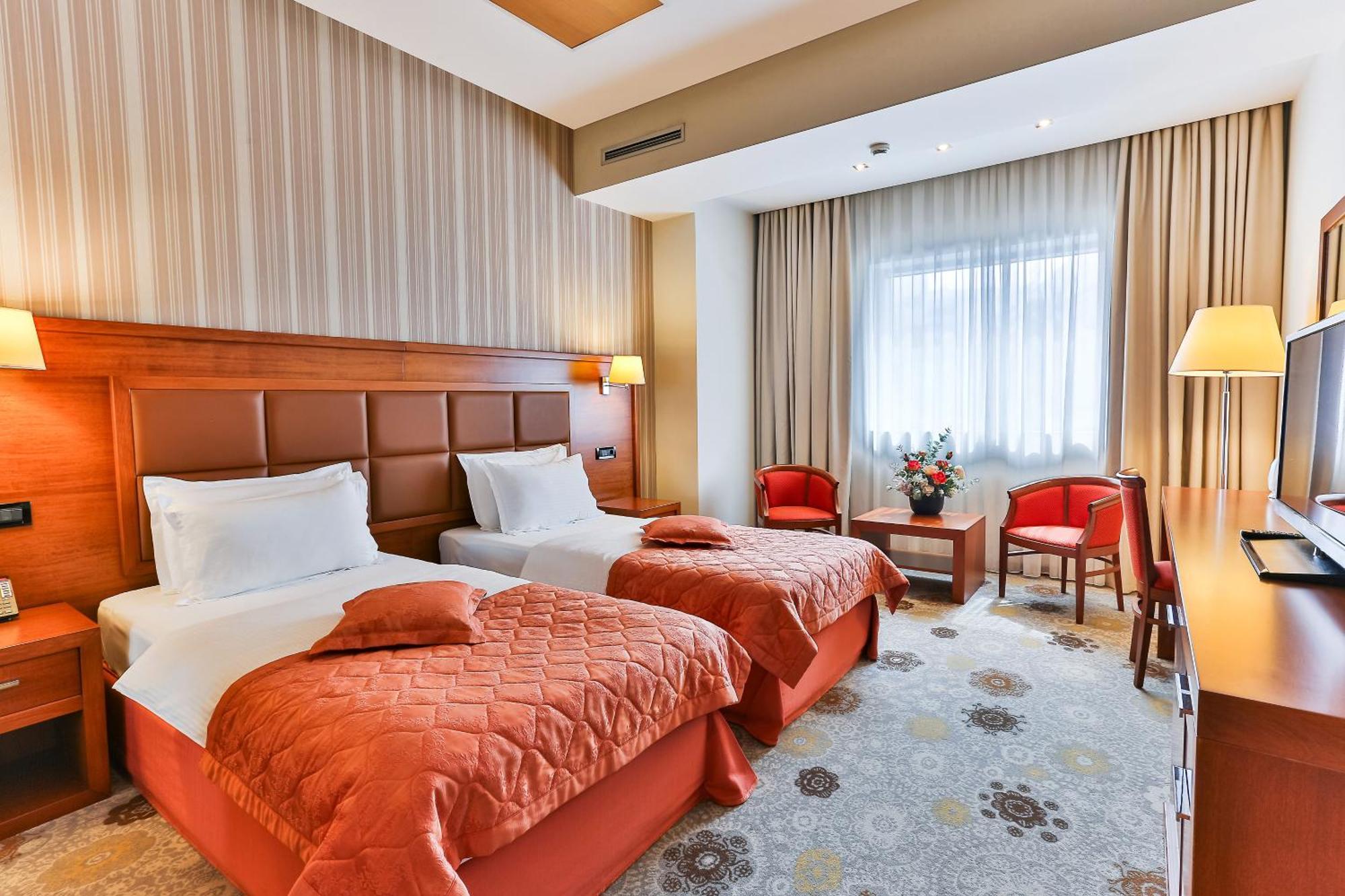Kings Park Hotel Podgorica Exteriér fotografie